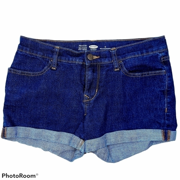 Old Navy Semi-Fitted Stretch Cuffed Sz 4 Jean Shor - Picture 1 of 8